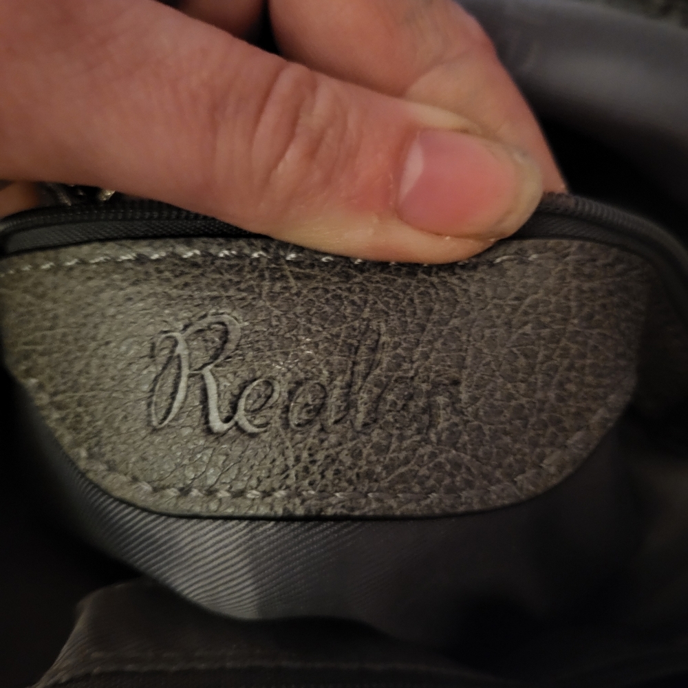 Realer - Picture 5 of 5
